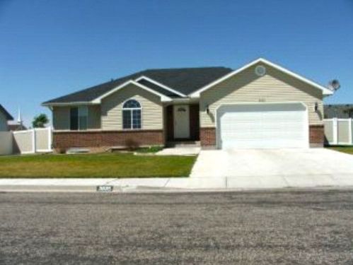 3035 Devonwood Dr, Idaho Falls, ID 83406-6798
