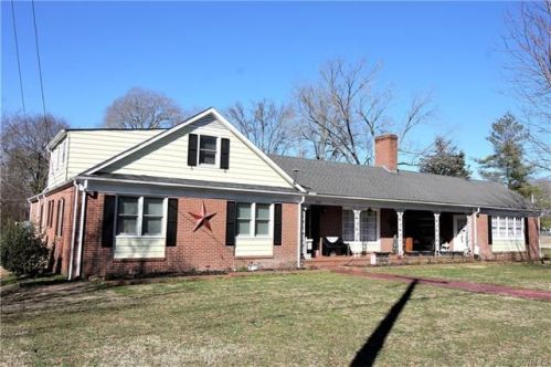 608 Broad St, Kenbridge, VA 23944-2025