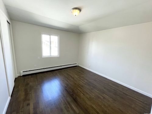 10459 214th St, Jamaica NY  11429-1542 exterior