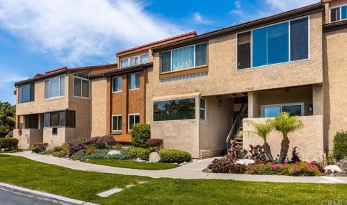 17036 Bluewater Ln, Huntington Beach, CA 92649-2932