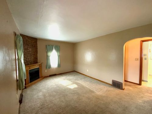 2699 Lenz Ave, Ambridge PA  15003-1447 exterior
