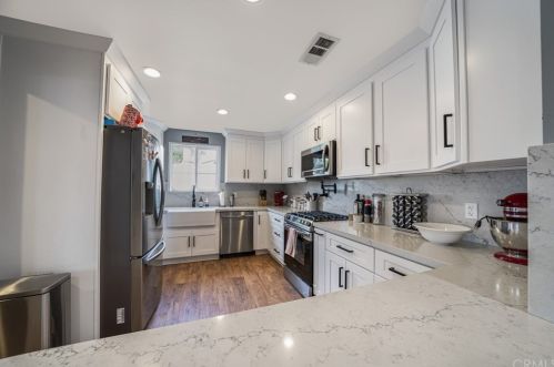 10538 El Rancho Dr, Whittier, CA 90606-1128