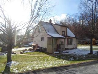 423 Circle Dr, Elizabeth, PA 15037-2327