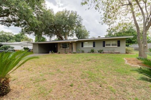 2641 Handley Blvd, Lakeland, FL 33803-3321
