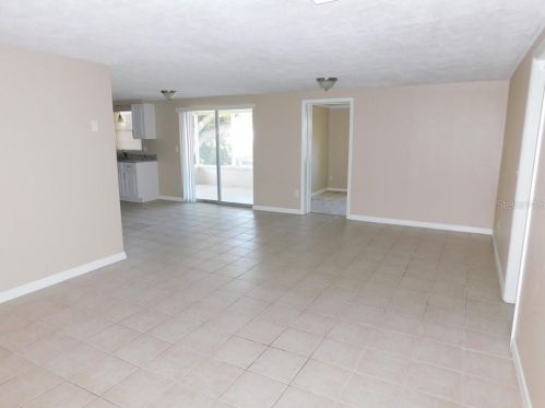 3811 Cherrywood Dr, Tarpon Springs, FL 34691-3515