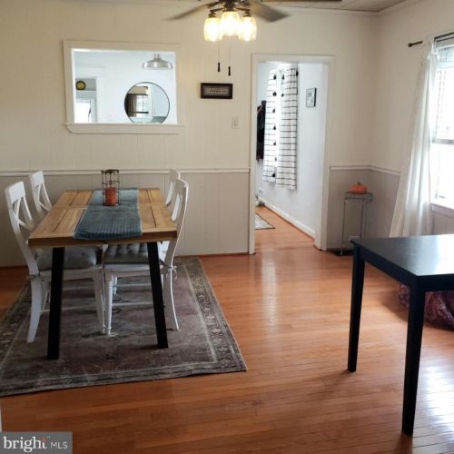 301 Summit Ave, Wilmington DE  19804-1725 exterior