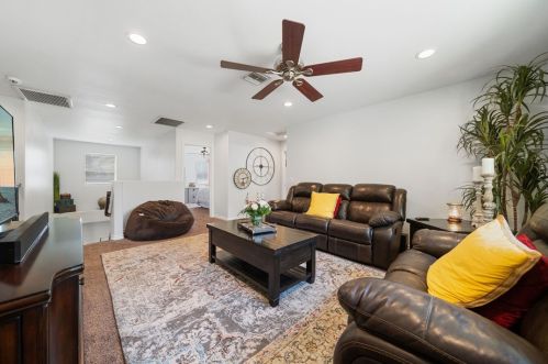 4400 Golden Ave, San Bernardino CA  92404-1555 exterior