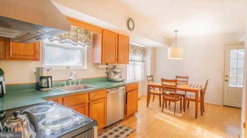 1749 Walnut St, Lansdale PA  19446-1136 exterior