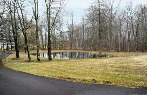 14 Foote Hill Rd, Northford CT  06472-1335 exterior