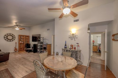 26607 Balerna Dr, Santa Clarita CA  91350-2305 exterior