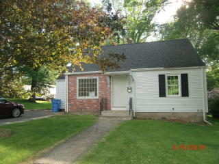 17 Green Acre Dr, Waterbury, CT 06705-3115