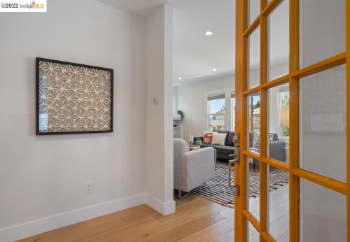 1732 22nd St, Oakland, CA 94606-4050