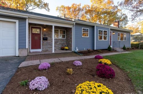 72 Santina Dr, Manchester, CT 06040-7001