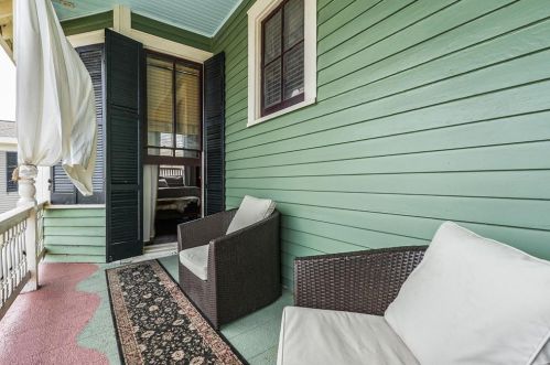 313 14, Galveston TX 77550-8226 exterior