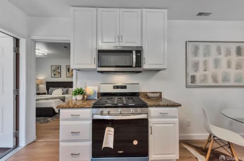 1244 106th Ave, Oakland CA  94603-3814 exterior