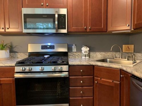 1800 Park Ln, Greenville PA  16125-8824 exterior