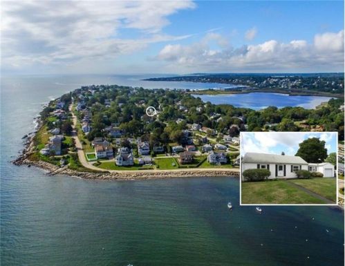 71 Treasure Rd, South Kingstown RI  02882-2034 exterior