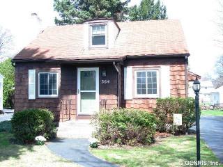 364 Winfield Rd, Rochester, NY 14622-2219