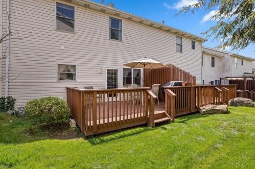 207 Pappan Dr, Imperial PA  15126-1177 exterior