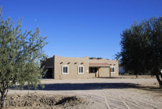 1297 Keeling Ln, Maricopa, AZ 85139-7632