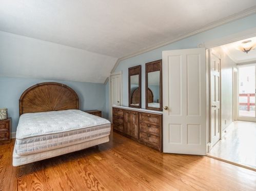 122 Clark St, New Bedford MA 02740-7023 exterior