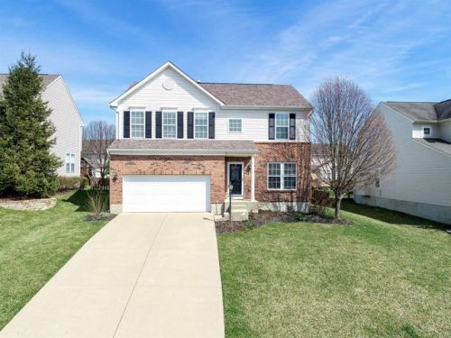 317 Village Park Dr, Liberty Township, OH 45036