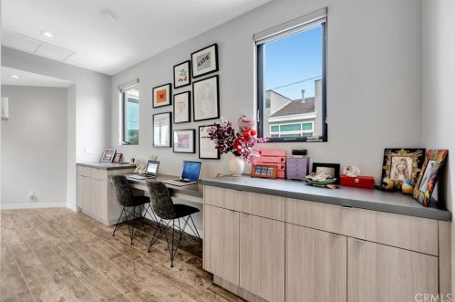 50 Rivo Alto Canal, Long Beach CA  90803-4047 exterior