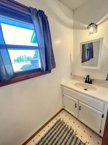 211 Pederson Dr, Shell Lake WI  54871-8892 exterior