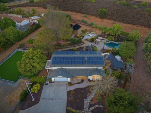 1322 Hamilton Ln, Escondido CA  92029-4316 exterior