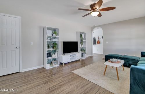 110 Slater St, Bluffton SC  29909-7812 exterior