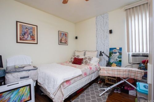 2125 Adriatic Ave, Long Beach CA 90810-3573 exterior