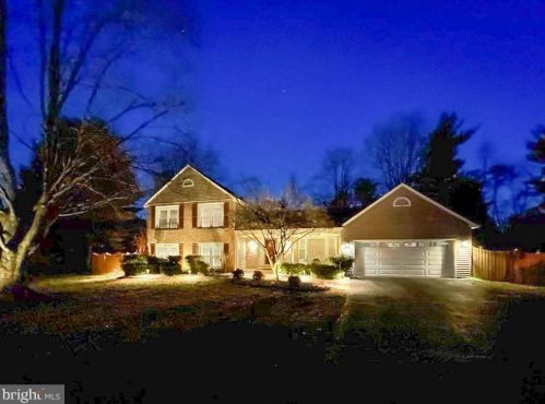 816 Anne St, Leesburg VA  20175-3426 exterior