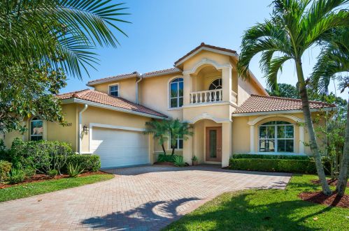 8630 Tompson Point Rd, Fort Pierce, FL 34986-3094