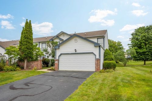 1437 Lexington Dr, Lawrence, PA 15055-1009