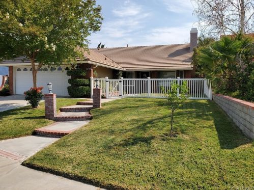 22719 Peach Ct, Santa Clarita, CA 91390-4110