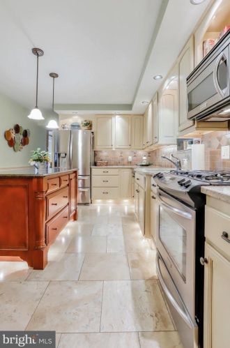 6383 Molly Pitcher Hwy, Lees Cross Roads PA  17257-9373 exterior