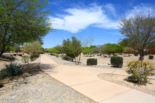 9542 Dreyfus Pl, Scottsdale AZ  85260-4301 exterior