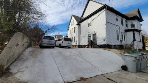 3201 National Ave, Milwaukee WI  53215-1111 exterior