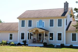 33 Wildflower Rd, Chatham Center, NY 12184-9410