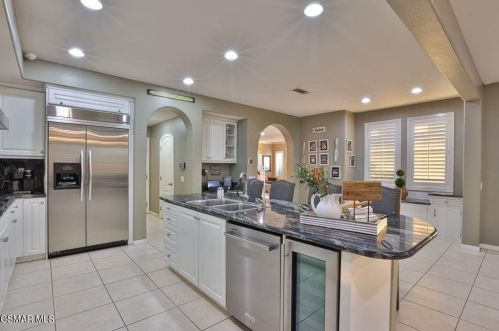 5391 Evening Sky Dr, Simi Valley CA  93063-5744 exterior