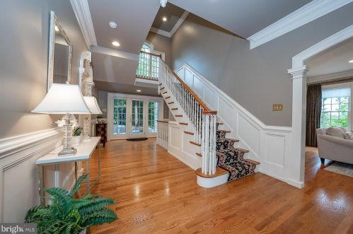 315 Blackburn Dr, Berwyn PA  19312-2801 exterior