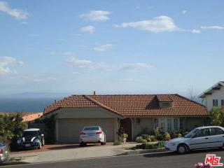 18314 Wakecrest Dr, Malibu CA  90265-5619 exterior