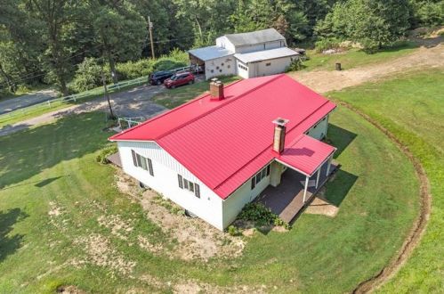 713 Pleasant Hill Rd, Hookstown, PA 15050-1519
