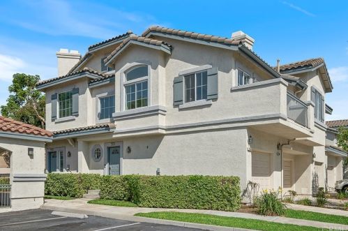7908 Horizon View Dr, Anaheim, CA 92808-1517