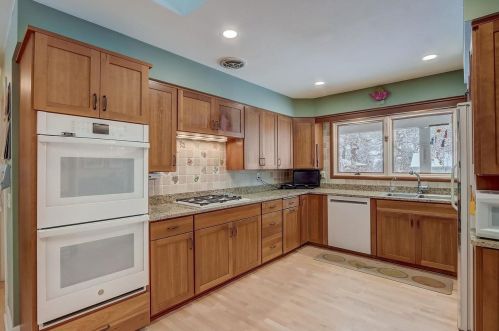 4834 Sherwood Rd, Madison, WI 53711-1342
