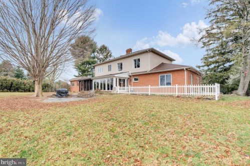 6061 Pahagaco Rd, Spring Grove PA  17362-8898 exterior