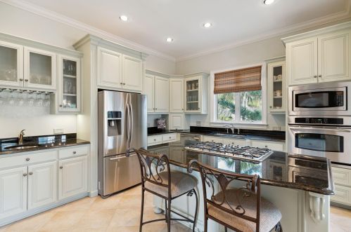 5 Beachwood, Isle Of Palms SC  29451-2815 exterior