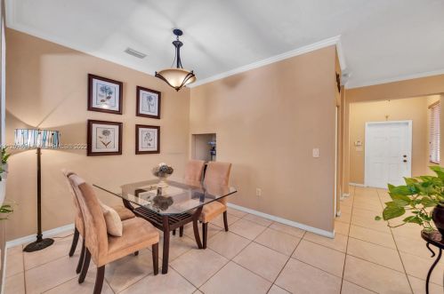 9027 18 St, Hollywood FL 33028-2501 exterior