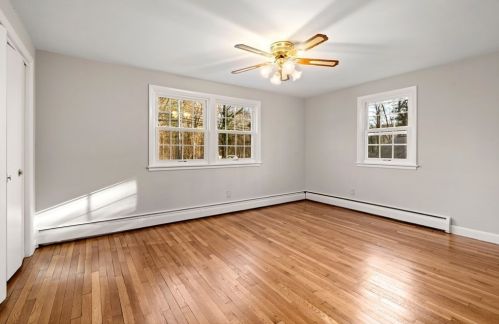 901 Randolph Ave, Milton MA  02186-3404 exterior