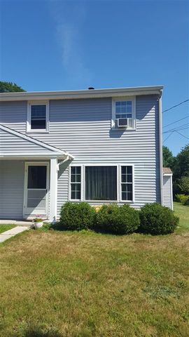 5 Raeder Dr, Stratham NH  03885-2325 exterior